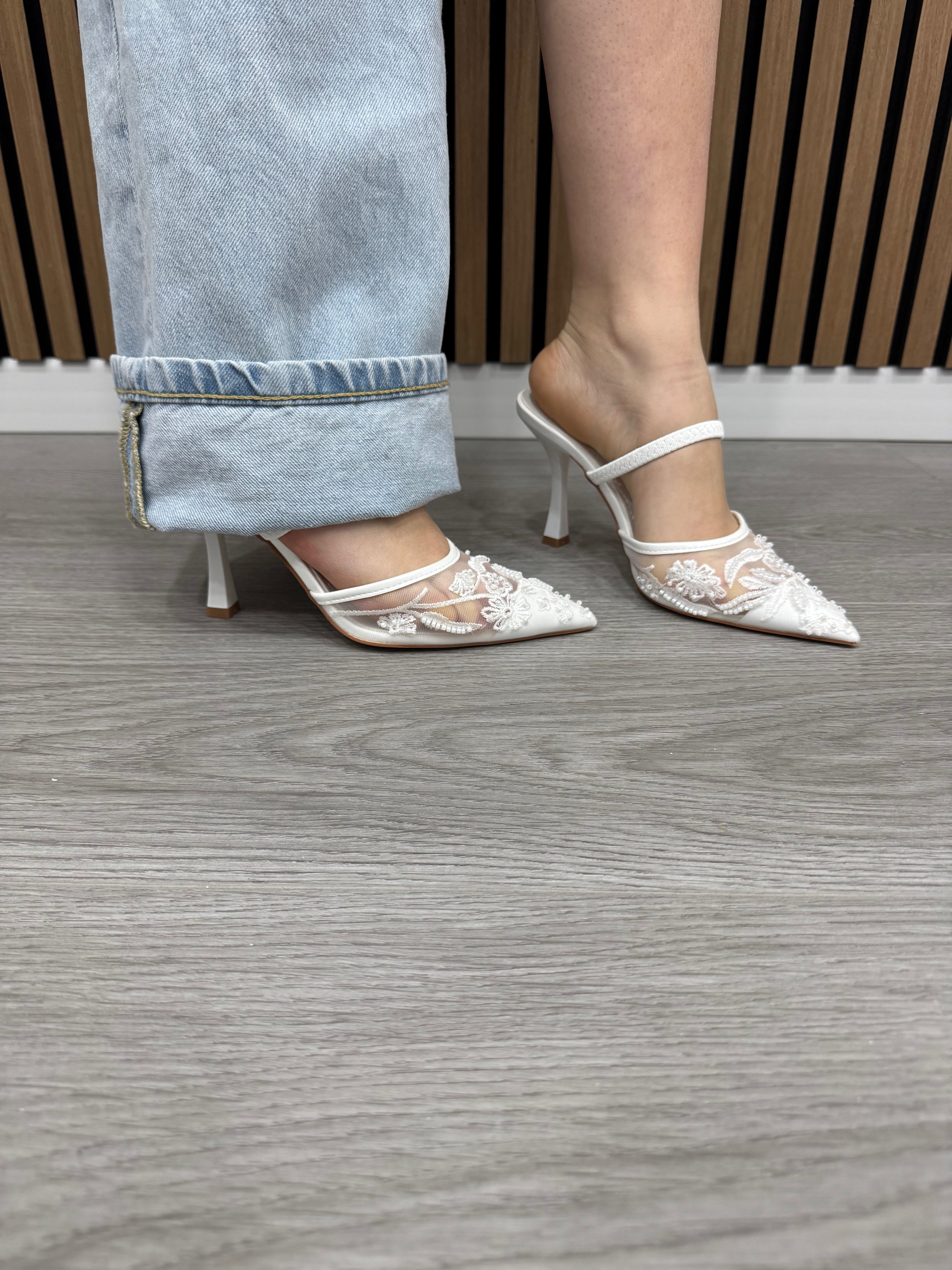 DÉCOLLETÉ RICAMATO M800