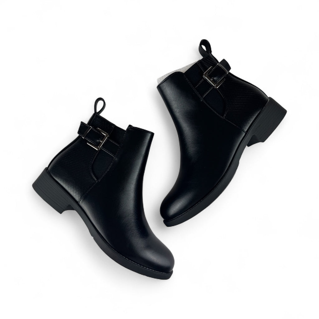 STIVALETTO BASSO FIBBIA A9820