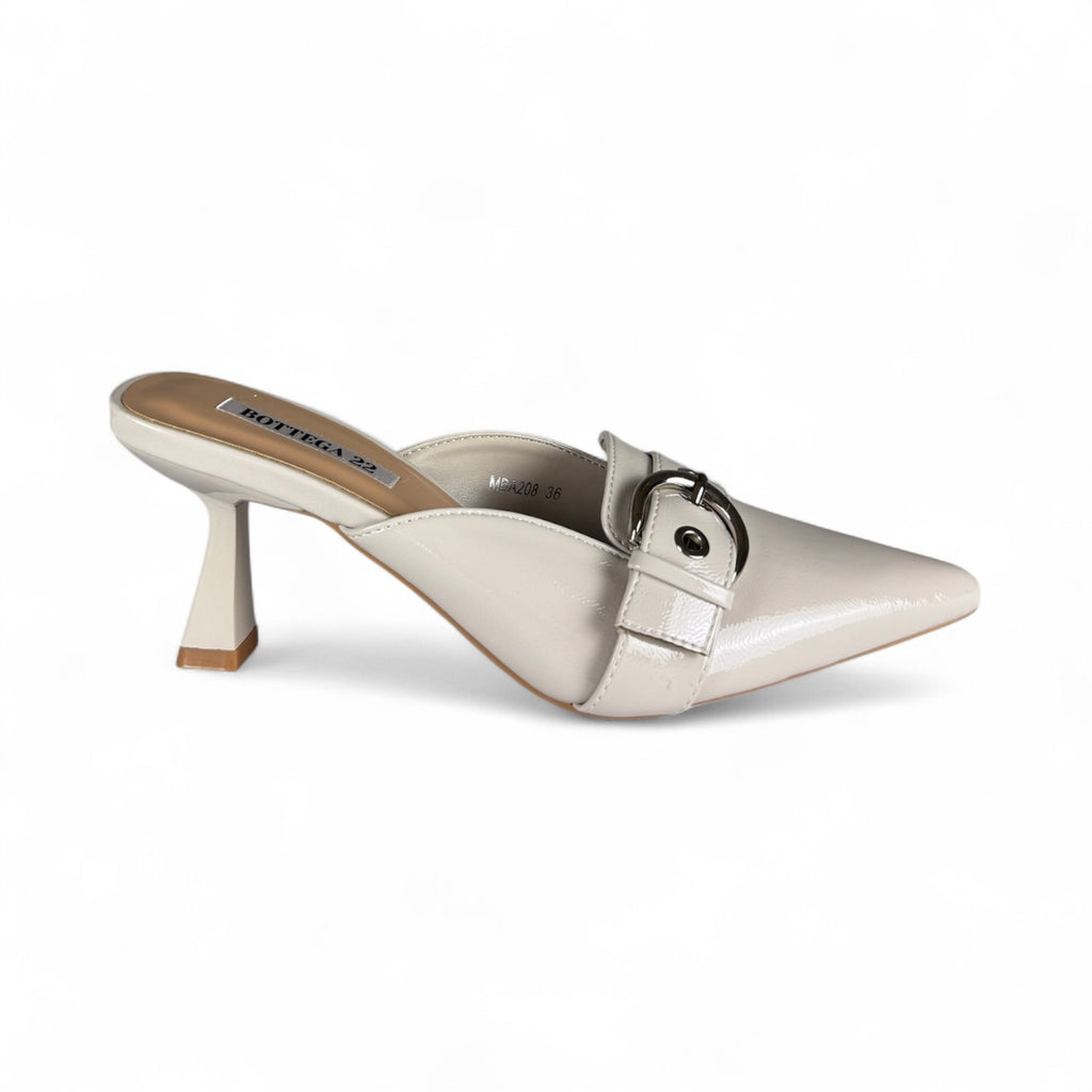DÉCOLLETÉ MULES FIBBIE MBA208