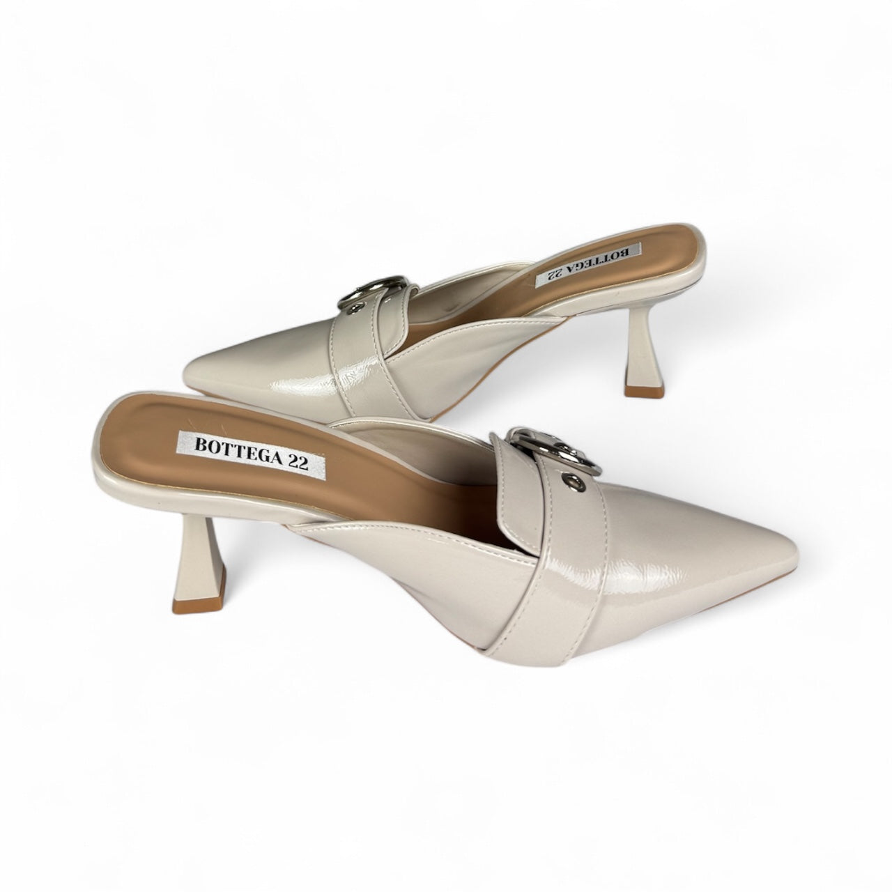 DÉCOLLETÉ MULES FIBBIE MBA208