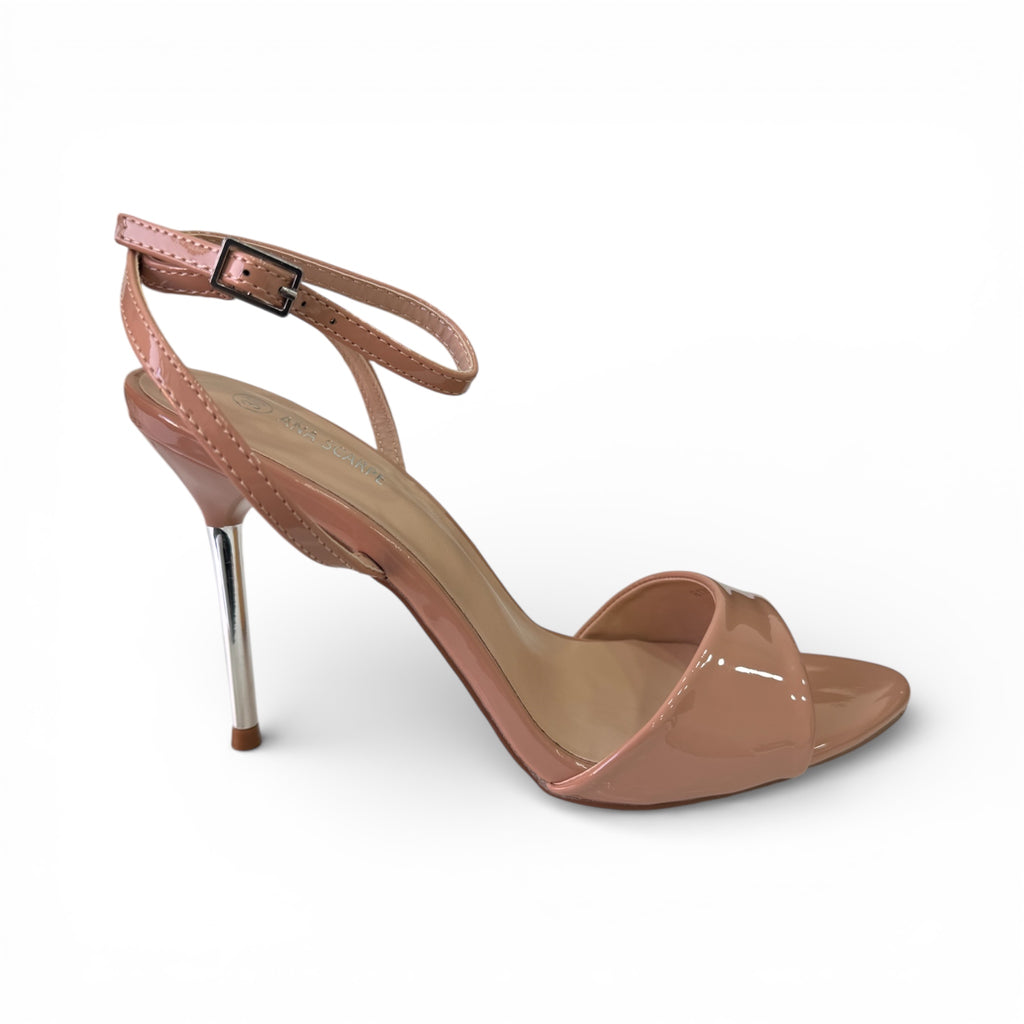 SANDALI VERNICE CINTURINO M131