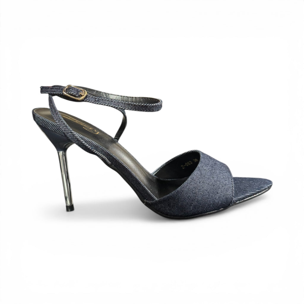 SANDALI VERNICE CINTURINO M131